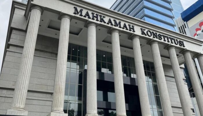 Polisi Dilarang Duduki Jabatan Sipil