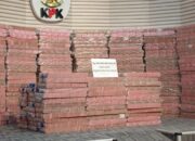 KPK Pamerkan Uang Rp300 Miliar Kasus Investasi Fiktif PT Taspen