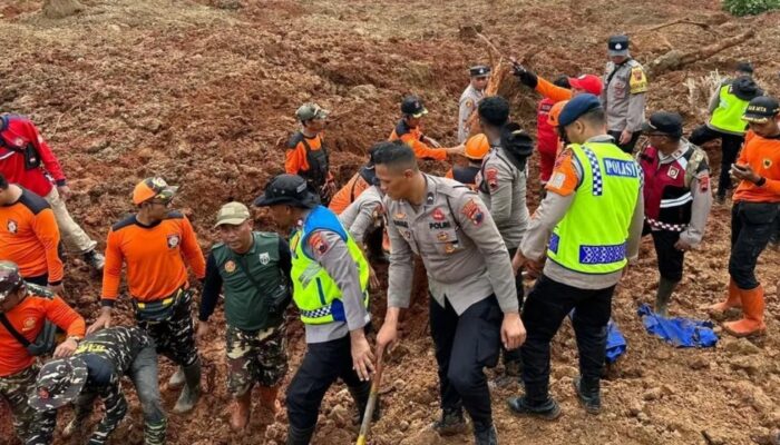 BNPB Diminta Percepat Tangani Bencana Longsor Cilacap
