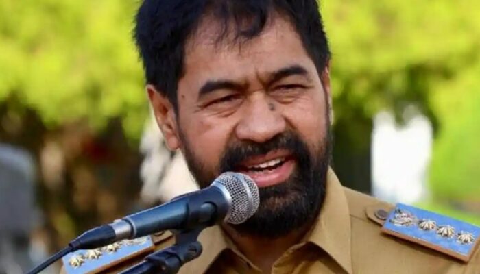 Gubernur Aceh Sentil Bupati yang Cengeng Tangani Banjir