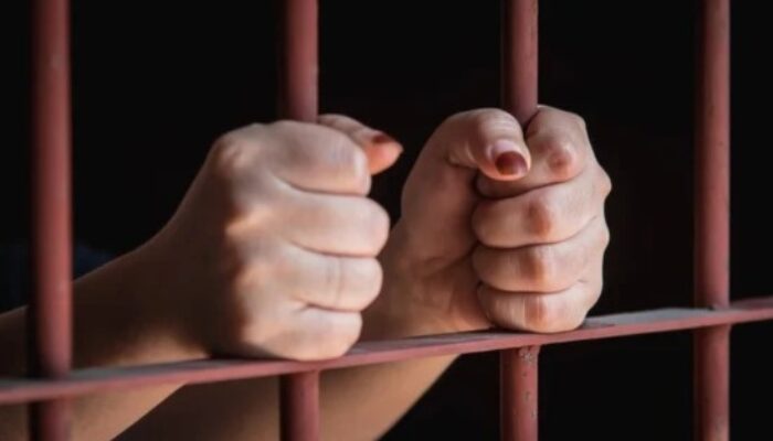 Curi Uang Milik Keluarganya, Perempuan di Samarinda Dijebloskan ke Penjara