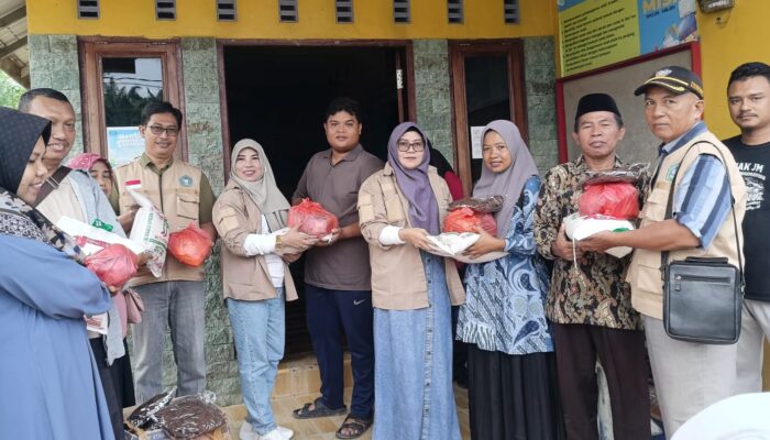 Ketua DPW FK PKBM Sumut Turun Langsung Salurkan Bantuan ke Korban Banjir di Langkat