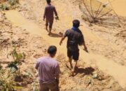 Warga Tapteng Rela Jalan Kaki 30 KM untuk Dapatkan Makanan