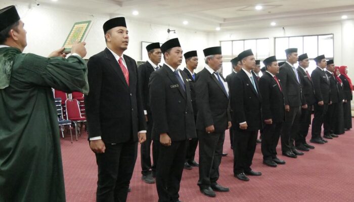 Sejumlah Pejabat Administrator dan Pengawas Pemko Tanjungbalai Dilantik