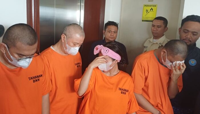 BNN Amankan 4 Orang Peracik Narkotika Cair di Ancol