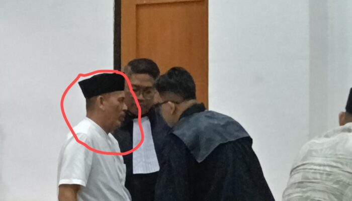 Hakim Vonis Kades Kohod 3 Tahun Penjara dan Denda Rp100 Juta Kasus Pagar Laut