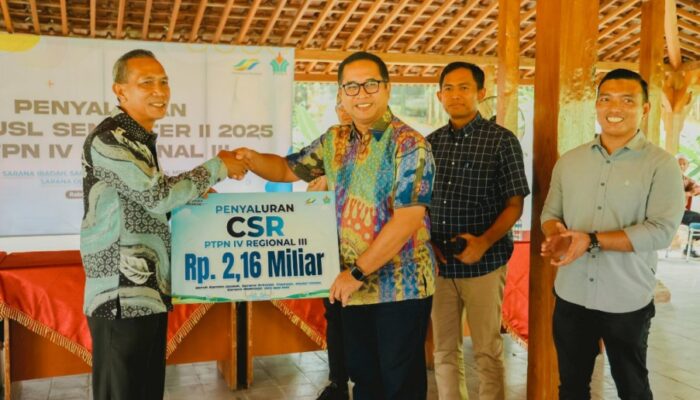 PTPN IV Regional III Perkuat UMKM Ayam Petelur Melalui TJSL