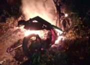 Nekat Selingkuhi Istri Orang, Motor Milik Pemuda di Sampang Dibakar Massa