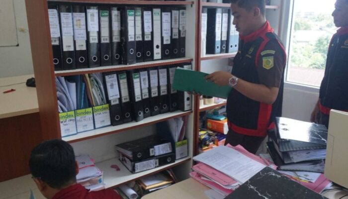 Kejaksaan Geledah Rumah Eks Bupati Bengkulu Selatan Terkait Kasus SHM