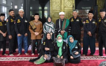 Majelis Taklim Al Haura Gelar Sholat Tasbih dan Santuni Anak Yatim