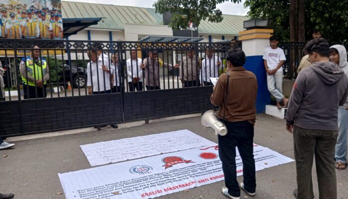 Dinas PUPR dan BPJN Sumut Didemo Terkait Dugaan Korupsi yang Melibatkan Sekwan