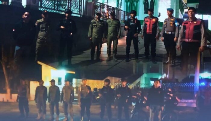 Brimob Bersinergi Patroli Asmara Subuh di Tebing Tinggi