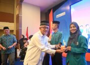 Bank Sumut Salurkan Zakat Bentuk Beasiswa dan Perlengkapan Sekolah