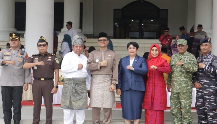 Wawako Tanjungbalai Pimpin Upacara Peringatan Hardiknas 2026