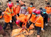 Korban Longsor di Batangtoru Tapsel Dievakuasi