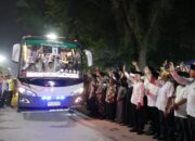 Ratusan Jamaah Calon Haji Kloter 11 Asal Tanjungbalai Dilepas