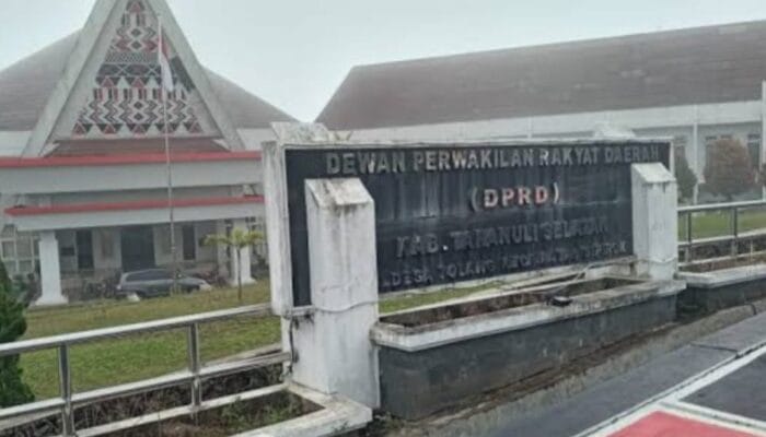 RCW Bakal Laporkan Dugaan Korupsi Rp56 Miliar Lebih di Sekretariat DPRD Tapsel