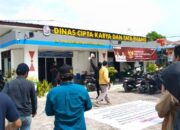 Kantor Dinas CKTR Deli Serdang Didemo Terkait Dugaan Monopoli Proyek Hingga Korupsi Rp5 Miliar