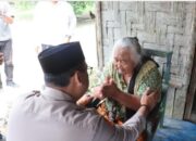 Kapolres Langkat Sambangi Rumah Lansia di Secanggang