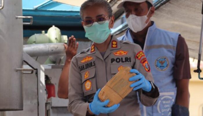 Polres Pematangsiantar Musnahkan Barang Bukti Ganja dan Sabu