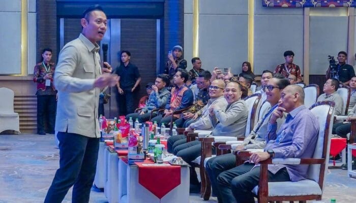 AHY Tutup Rakernas APEKSI XVIII di Medan
