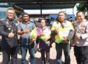Polda Sumut Bagikan Ratusan Karung Beras Gratis