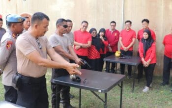 Perkuat Sinergitas Lembaga, Polres Sergai dan Pengadilan Agama Latihan Menembak